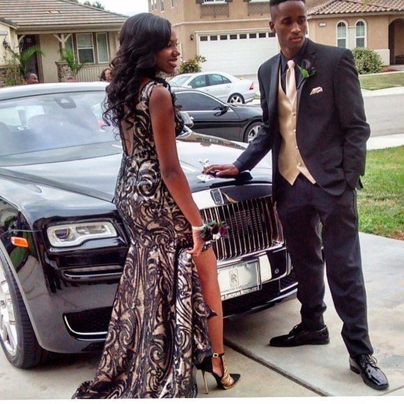 Dresses & Skirts - Prom Dress/ Evening Gown